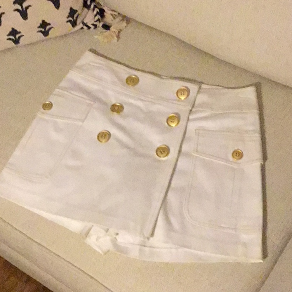 Cache NEW skort